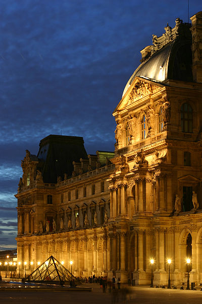 2CVParisTour : Visiter Paris en 2CV! Musée du Louvre