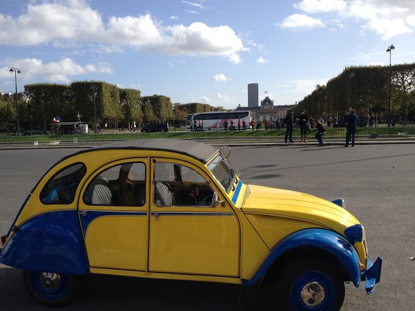 2CVParisTour : Visitez Paris en 2CV - Tour Eiffel 4