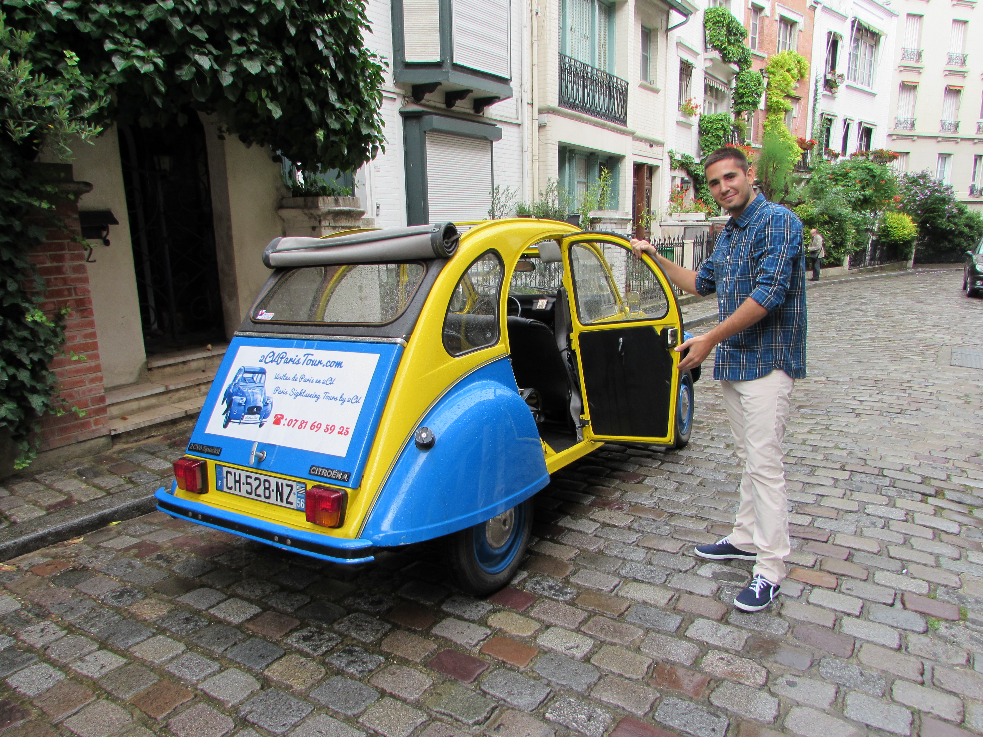 Découvrez Paris en 2CV avec 2CVParisTour! Cliquez-ici pour découvrir nos tours!